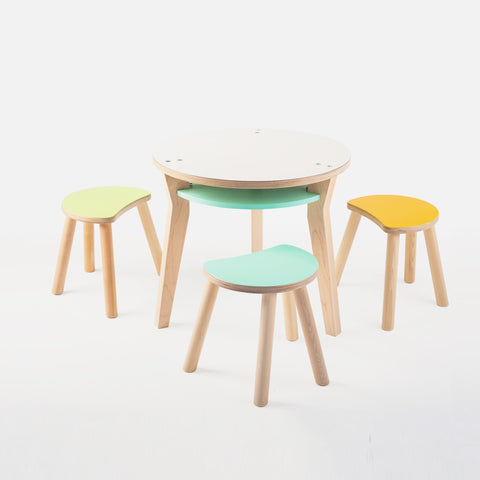 Kid's Table and 3 Cricket Stools